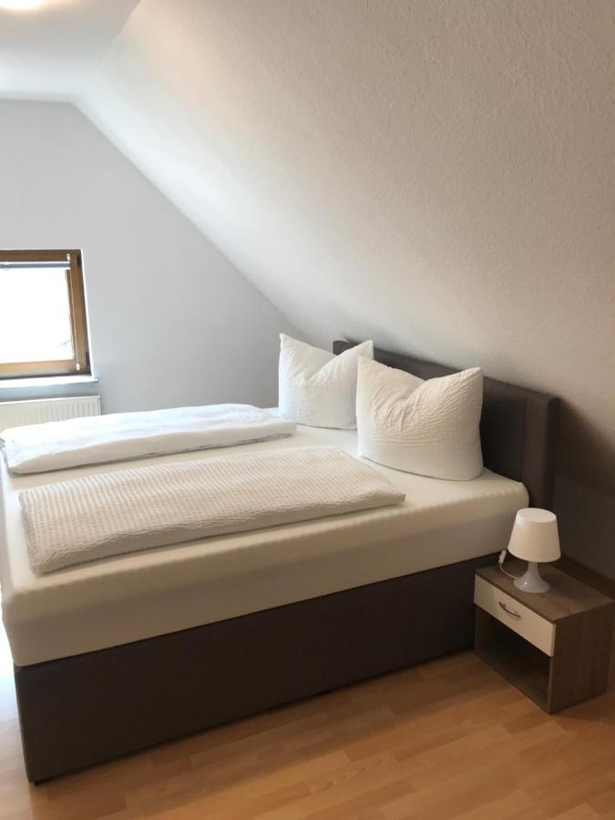 Dz Im Haus Maja Appartement Holzkirchen  Buitenkant foto
